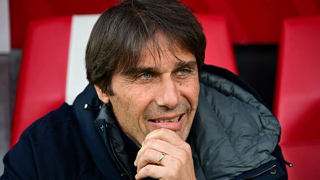 Conte explota: “No puedo poner mi trasero...”