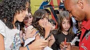 <b>CAMBIO DE CHIP. </b>La expedición del Villarreal llegó ayer a Soria en busca de un nuevo triunfo.