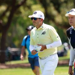 Valderrama da una ventosa bienvenida al LIV: Sergio es 7º