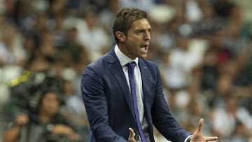 Para el entrenador del Monterrey, la violencia tiene un trasfondo más allá de los campos de fútbol.