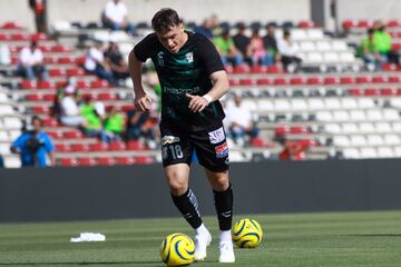  Federico Vinas of Leon during the 17th round match between FC Juarez and Leon as part of the Torneo Clausura 2024 Liga BBVA MX at Olimpico Benito Juarez Stadium on April 27, 2024 in Ciudad Juarez, Chihuahua, Mexico.