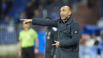 Abelardo comunicó a la plantilla que no seguirá el año que viene