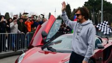 Alonso visitó el circuito de Bakú