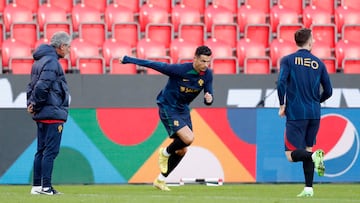 Cristiano Ronaldo, durante el entrenamiento de Portugal.