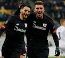 Aduriz y Raúl García encarrilan el pase del Athletic como líder