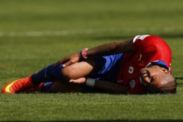 Después de jugar ante España y descansar ante Holanda, Vidal llega con lo justo ante Brasil. La rodilla lo sigue complicando.