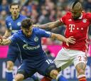 Vidal destaca en el Bayern que solo iguala ante el Schalke