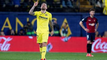 GRAF3379. VILLARREAL (CASTELLÓN), 02/02/2020.- El delantero del Villarreal Paco Alcácer celebra tras marcar ante el Osasuna, durante el partido de Liga en Primera División que disputan este domingo en el estadio de La Cerámica, en Villarreal. EFE/Domenech