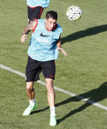 5. José María Giménez (20), defensa uruguayo del Atlético de Madrid. Su pase está avaluado en 30.205 millones de euros.