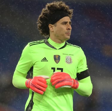 El parche de campeón de Concacaf que El Tri lució ante Gales