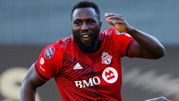 El delantero estadounidense fue separado del plantel hace unos días y el cuadro canadiense aprovechará el parón por Fecha FIFA para determinar el futuro de su delantero.