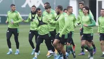 Los jugadores del Betis, en un entrenamiento reciente. 