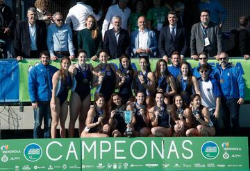 El equipo femenino del CN Sabadell de waterpolo derrotó al CN Terrassa por 17-3 y sumó su decimocuarta Copa de la Reina, la décima de las 11 últimas ediciones. No tienen rival en España desde hace una década y esperan repetir título europeo. El secreto de