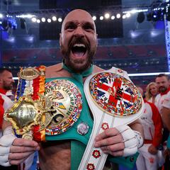 Tyson Fury reta a Usyk por el CMB pesado