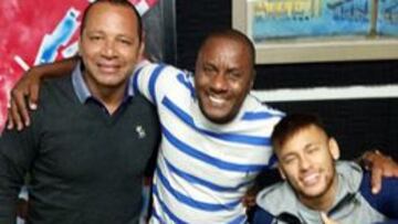 Neymar y su padre, junto al padre de Gerson