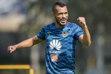 El lateral paraguayo salió del América y llega a compra a Gallos