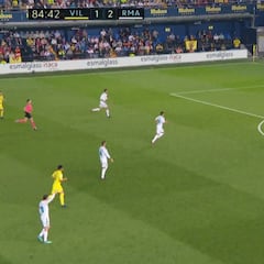 No van a encontrar un intento de despeje más extraño: Luca Zidane en el 2-2