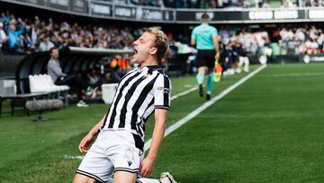 15/02/25
PARTIDO SEGUNDA DIVISION
CASTELLON - EIBAR
GOL 1-0 Thomas van den Belt
ALEGRIA