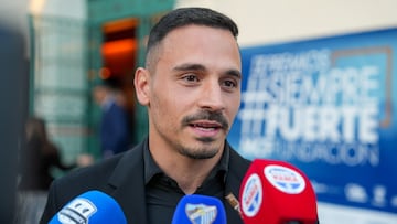 Alfonso Herrero atiende a los medios antes de la Gala Siempre Fuerte.