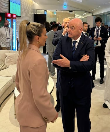 Alexia se reuni¨® con Infantino para mejorar el futuro del f¨²tbol femenino
