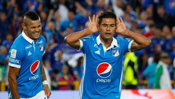 Ayron del Valle y Macalister Silva celebran gol. Los dos han ayudado a que Millonarios este cerca de la Copa Libertadores