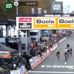 Alaphilippe entra de lleno en el libro de grandes pifias del deporte: increíble lo que hizo