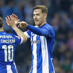 El Valencia está atento a la situación de Toni Martínez