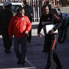 Pizzi piensa en un equipo con Paulo Díaz y cuatro volantes