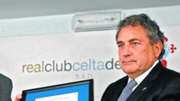 <b>CERTIFICADO DE CALIDAD. </b>Mouriño recibió ayer el certificado de calidad IS0 9001 a la Conservación, Mantenimiento y Seguridad de las instalaciones del club celeste.