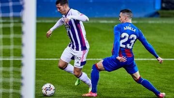 Sergi Guardiola of Real Valladolid CF and Anaitz Arbilla of SD Eibar SAD during the Spanish league, La Liga Santander, football match played between SD Eibar SAD and Real Valladolid CF at Ipurua stadium on February 12, 2021 in Eibar, Spain.
 AFP7 
 13/02/