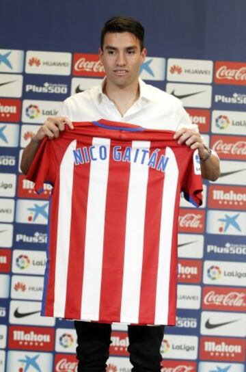 La presentación de Gaitán en el Calderón en imágenes