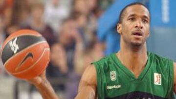 <strong>CLAY TUCKER.</strong>