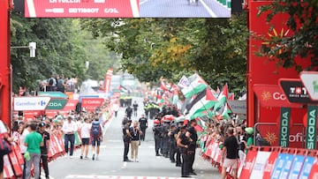 03/09/25 VUELTA CICLISTA ESPAÑA 2025
ETAPA 11
BILBAO - BILBAO
META NEUTRALIZADA POR PROBLEMAS MANIFESTANTES PRO PALESTINA