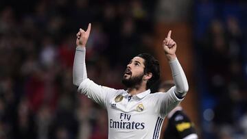 Isco celebra un gol.