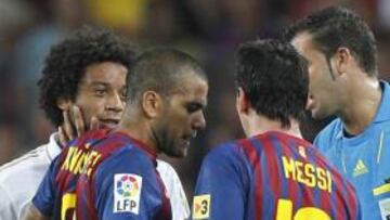 Marcelo y Dani Alves cruzaron mensajes de paz