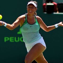 La bielorrusa Victoria Azarenka renuncia a Wimbledon por lesión