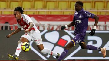 Gelson centra durante el partido contra el Toulouse.