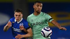 BRIGHTON, ENGLAND - APRIL 12: Leandro Trossard of Brighton and Hove Albion battles for possession with Mason Holgate of Everton  during the Premier League match between Brighton &amp; Hove Albion and Everton at American Express Community Stadium on April 