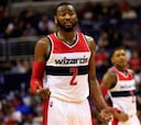 Wall abusa de los Wolves y los Wizards acechan el liderato