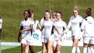 Linda Caicedo y Athenea del Castillo en entrenamiento del Real Madrid.