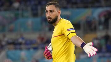 Soccer Football - Euro 2020 - Group A - Italy v Switzerland - Stadio Olimpico, Rome, Italy - June 16, 2021 Italy&#039;s Gianluigi Donnarumma reacts Pool via REUTERS/Alessandra Tarantino