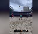 Vinicius triunfa en las playas de Río de Janeiro: presumió de calidad jugando al futvóley