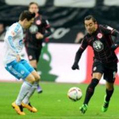 Marco Fabián y el Eintracht firmaron un empate soso