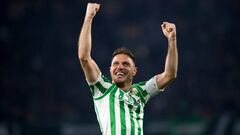 Real Betis&#039; Spanish midfielder Joaquin celebrates scoring their second goal from a corner during the Spanish Copa del Rey (King&#039;s Cup) semi-final first leg football match between Real Betis and Valencia CF at the Benito Villamarin stadium in Sev
