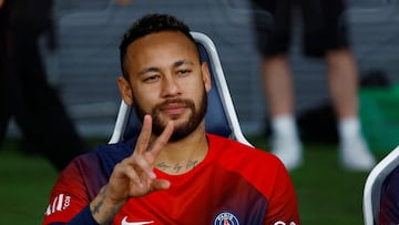 Neymar se despide del PSG... y de Mbappé entre abrazos