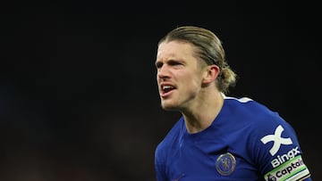 Gallagher, en un partido con el Chelsea.