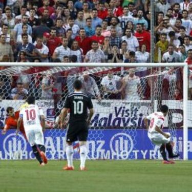 Casillas no hizo caso a James, que indicó dónde iría el penalti