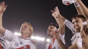 <strong>CAMPEÓN.</strong>River Plate se proclamó hoy campeón del torneo Clausura 2008 del fútbol argentino, tras cuatro años de sequía, al superar en la penúltima jornada a Olimpo por 2-1.