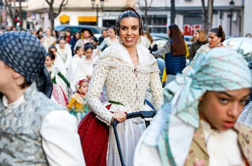 Este mircoles, 19 de marzo y da de San Jos, se celebrar el emocionante "Da de la Crem" en las Fallas de Valencia, donde ms de 700 monumentos que los artistas falleros han levantado por toda la ciudad ardern en un espectculo impresionante. Marcando el broche de oro de la fiesta ms emblemtica de Valencia y una de las ms multitudinarias de toda Espa?a. La noche se iluminar con fuegos artificiales.