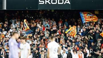 02/02/24  PARTIDO PRIMERA DIVISION 
VALENCIA - REAL MADRID 
AFICIONADOS SEGUIDORES